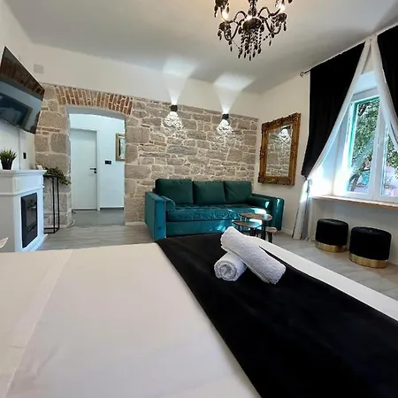 Luxury Heritage Apartment Zara Antica Zadar Exterior photo